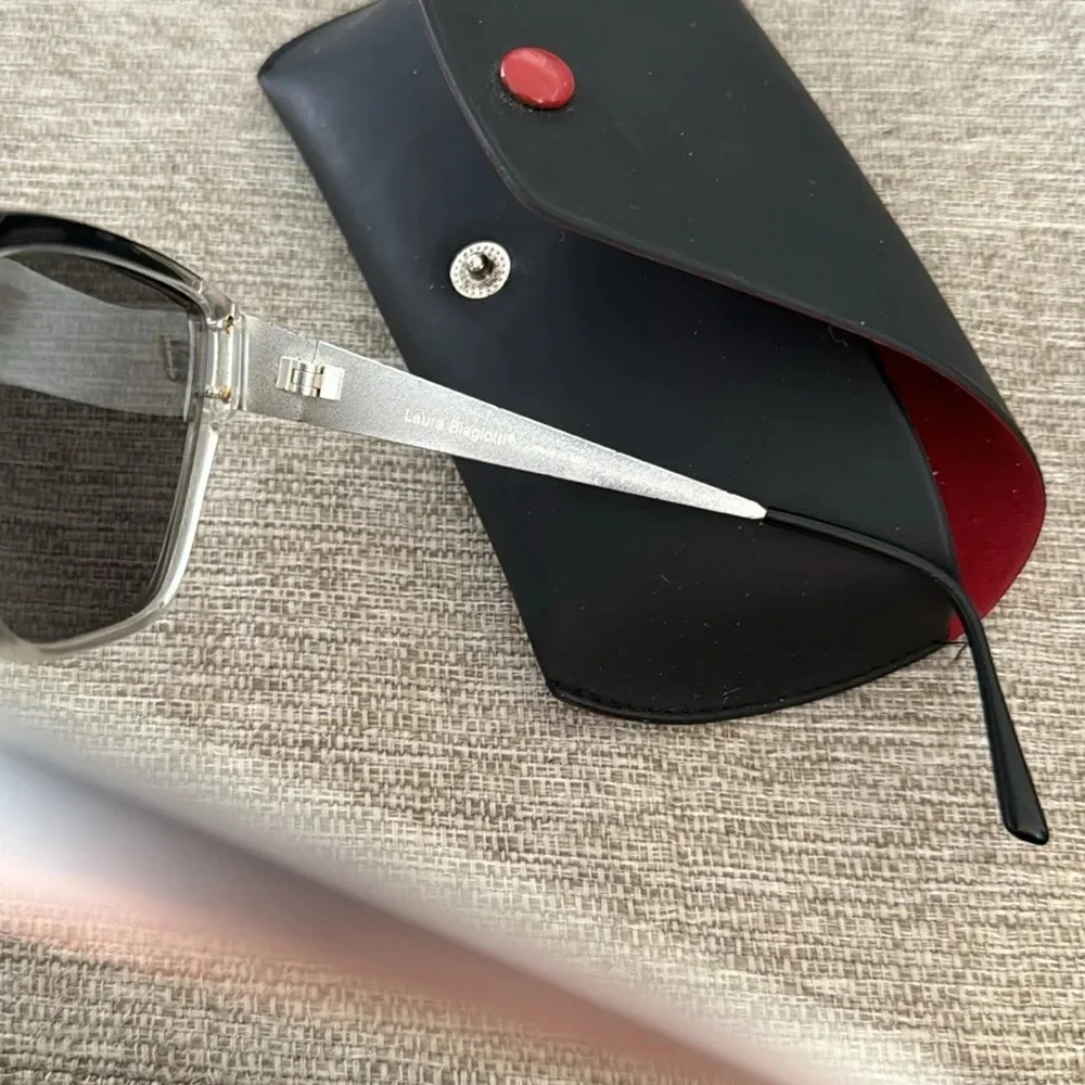 Vintage Laura Biagiotti Italy 80’s Black Silver Sunglasses pristine with case